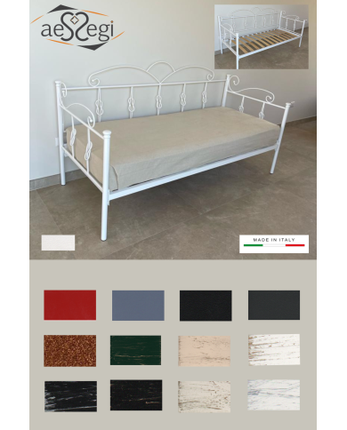 Divano letto Nodo in ferro battuto, design classico artigianale, rete fissa Divano letto Nodo in ferro battuto, design classico artigianale, rete fissa