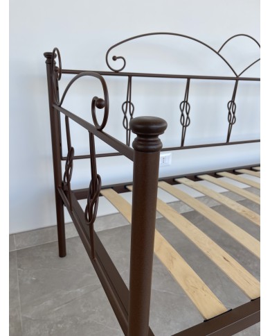 Divano Letto in Ferro Battuto Nodo | Artigianato Italiano AESSEGI Divano Letto in Ferro Battuto Nodo | Artigianato Italiano AESSEGI