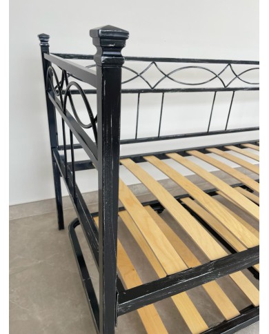 Divano Letto in Ferro Battuto Rosa Anna con Rete Estraibile | AESSEGI Divano Letto in Ferro Battuto Rosa Anna con Rete Estraibile | AESSEGI