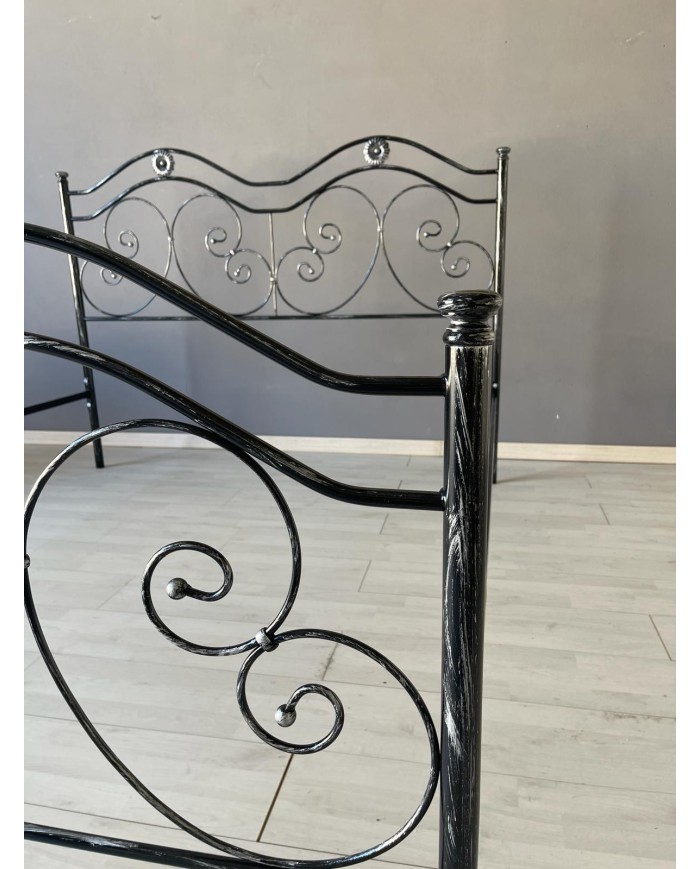 Letto Matrimoniale Ferro Battuto Laura | AESSEGI Letto Matrimoniale Ferro Battuto Laura | AESSEGI