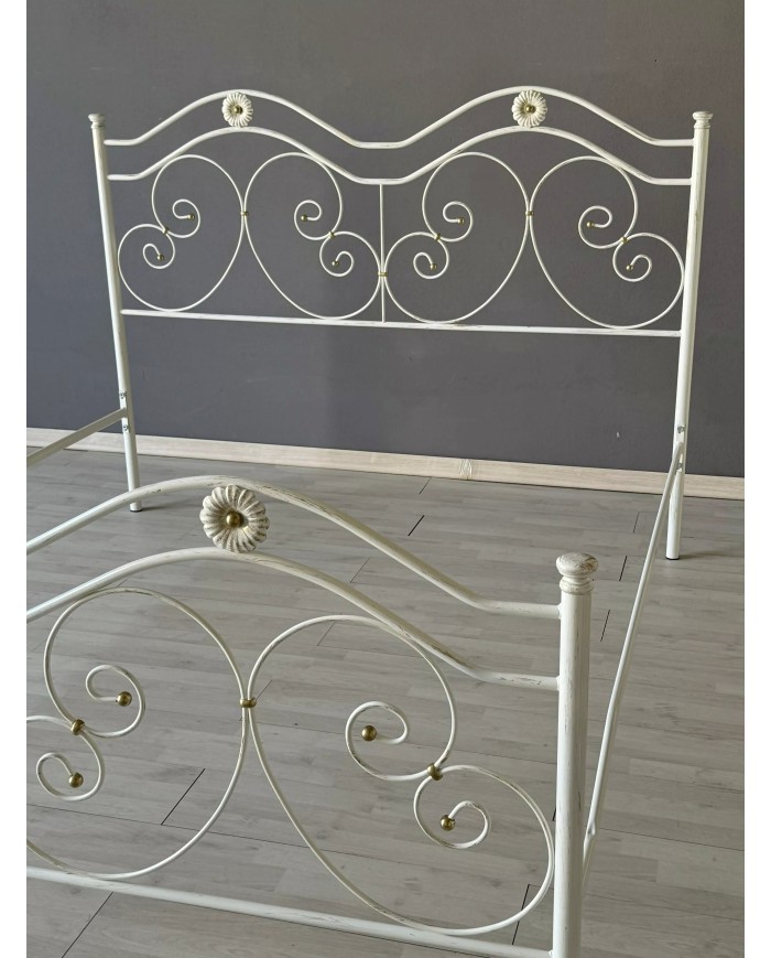 Letto Matrimoniale Ferro Battuto Laura | AESSEGI Letto Matrimoniale Ferro Battuto Laura | AESSEGI