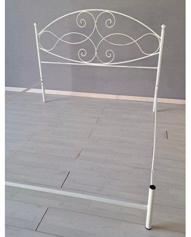 Letto Matrimoniale Ferro Battuto Gentjana con Giroletto | AESSEGI 	• Letto Matrimoniale Ferro Battuto Gentjana con Giroletto | AESSEGI 	•