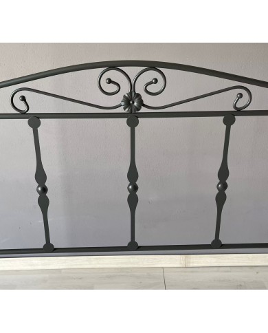 Letto Matrimoniale Ferro Battuto Damasco con Giroletto | AESSEGI Letto Matrimoniale Ferro Battuto Damasco con Giroletto | AESSEGI