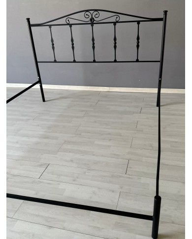 Letto Matrimoniale Ferro Battuto Damasco con Giroletto | AESSEGI Letto Matrimoniale Ferro Battuto Damasco con Giroletto | AESSEGI