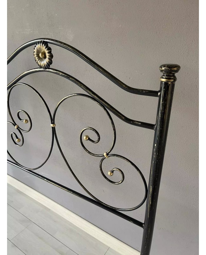 Letto Matrimoniale Ferro Battuto Laura con Giroletto | AESSEGI