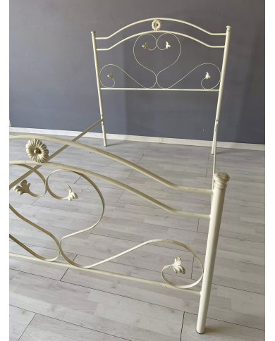 Letto una Piazza e Mezza in Ferro Battuto Cuore | AESSEGI Letto una Piazza e Mezza in Ferro Battuto Cuore | AESSEGI