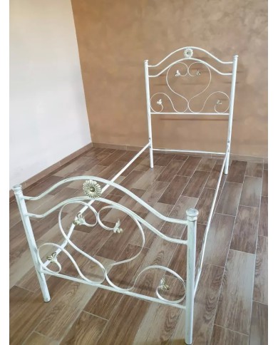 Letto Singolo in Ferro Battuto Cuore | AESSEGI Letto Singolo in Ferro Battuto Cuore | AESSEGI