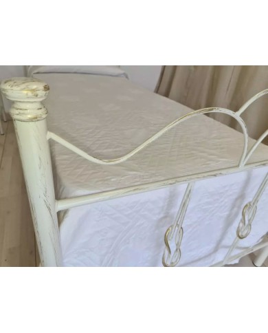 Letto Singolo in Ferro Battuto Fiocco | AESSEGI Letto Singolo in Ferro Battuto Fiocco | AESSEGI