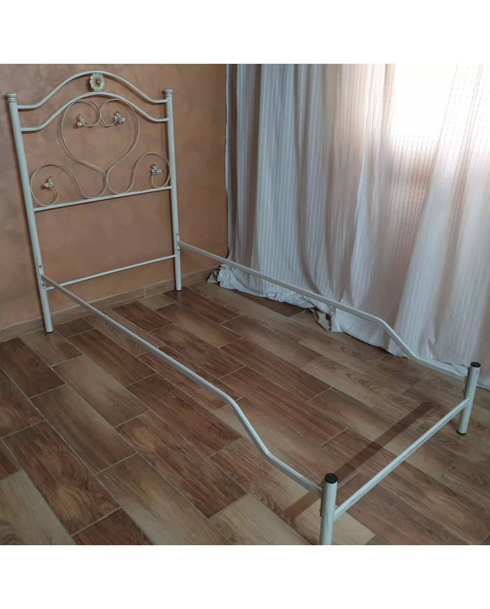 Testata Letto Singolo Ferro Battuto Cuore con Giroletto | AESSEGI Testata Letto Singolo Ferro Battuto Cuore con Giroletto | AESSEGI