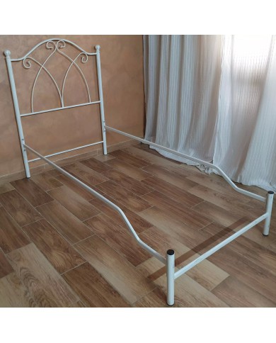 Testata letto singolo in ferro battuto Denise con giroletto Testata letto singolo in ferro battuto Denise con giroletto