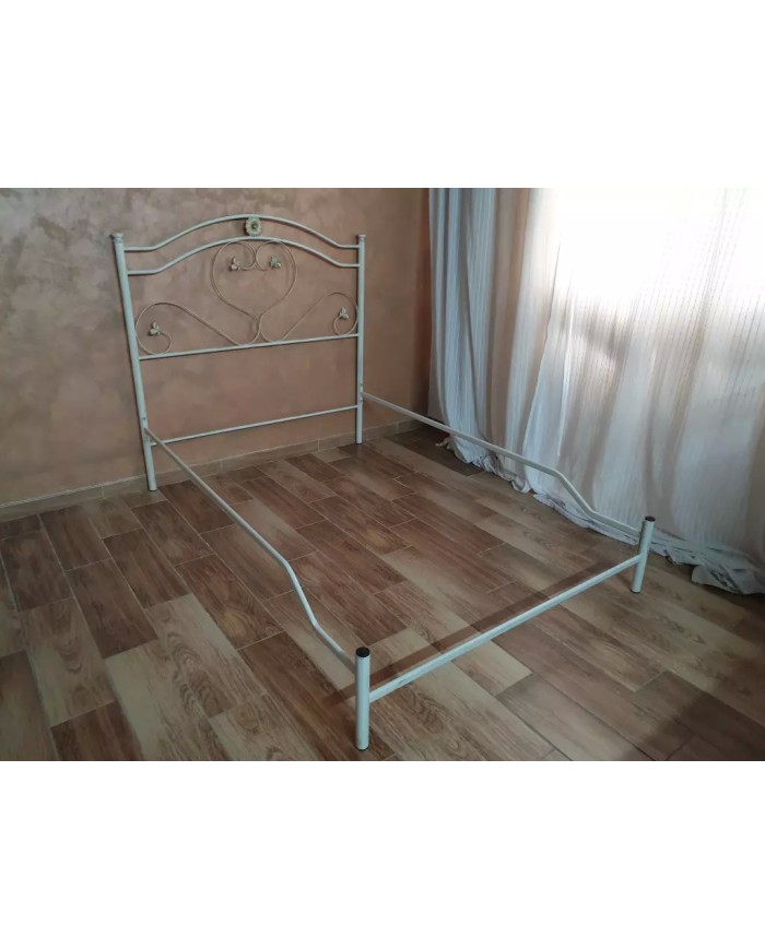 Letto alla Francese Cuore - Testata con Giroletto | AESSEGI Letto alla Francese Cuore - Testata con Giroletto | AESSEGI