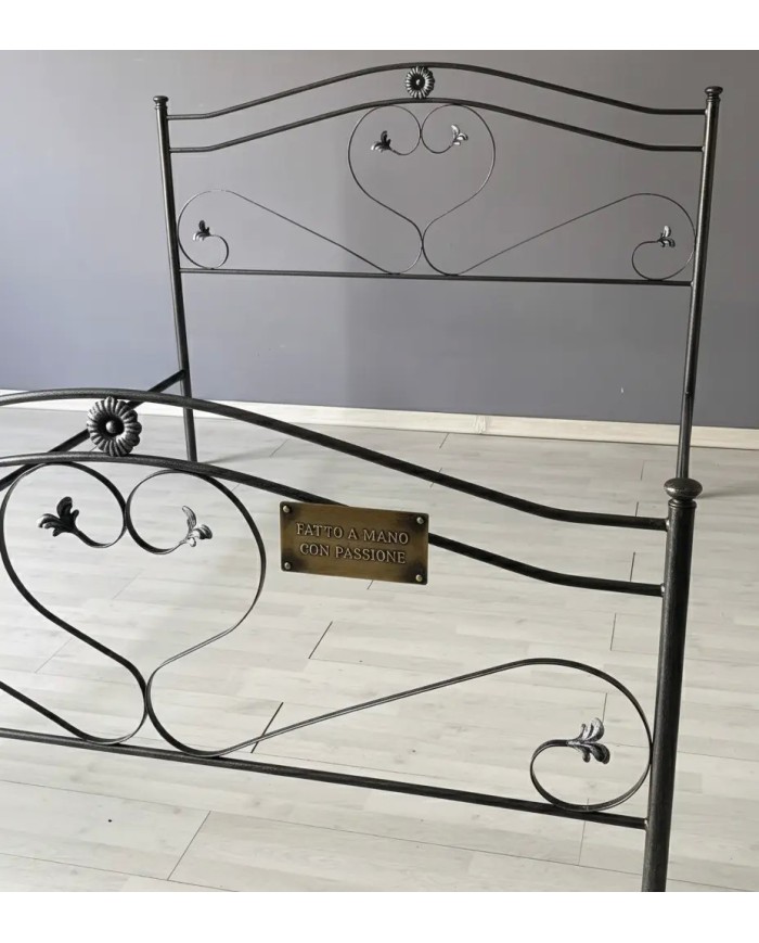 Letto Matrimoniale Cuore in Ferro Battuto | AESSEGI