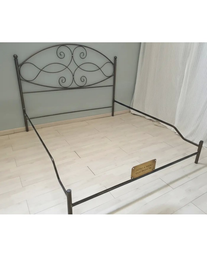 Letto Matrimoniale Ferro Battuto Gentjana con Giroletto | AESSEGI 	•