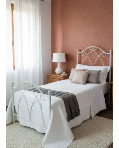 Letto singolo Denise in ferro battuto completo (testata, pediera, giroletto), finitura Bianco oro, per rete 80x190 cm.