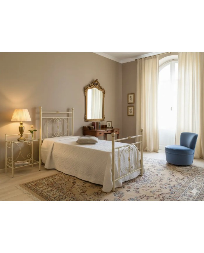 Letto singolo Mimosa in ferro battuto artigianale, finitura Avorio  oro, per rete 80x190 cm. Design elegante.