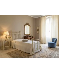 Letto singolo Mimosa in ferro battuto artigianale, finitura Avorio  oro, per rete 80x190 cm. Design elegante.