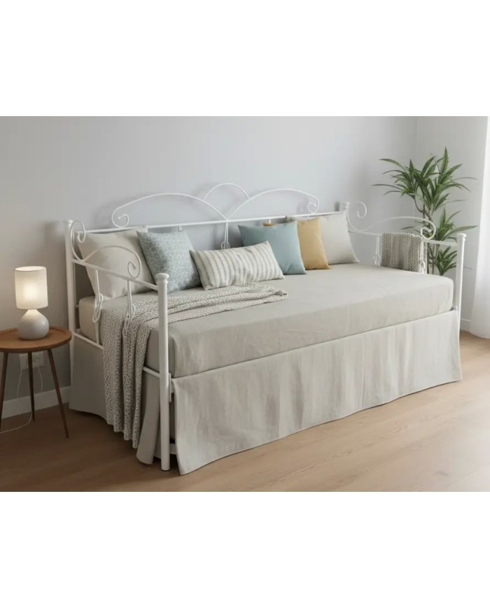 Divano Letto Nodo in ferro battuto con rete estraibile. Si trasforma in un letto doppio. Made in Italy, elegante e funzionale.