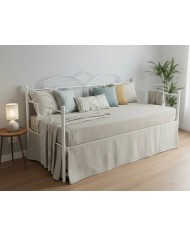 Divano Letto Nodo in ferro battuto con rete estraibile. Si trasforma in un letto doppio. Made in Italy, elegante e funzionale.