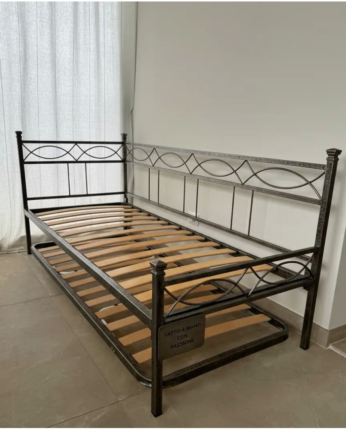 Dormeuse in Ferro Battuto Rosa Anna con Rete Estraibile | AESSEGI