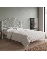 Letto matrimoniale Gentjana bianco opaco e satinato al tatto e con il disegno delle testata che ricordano onde